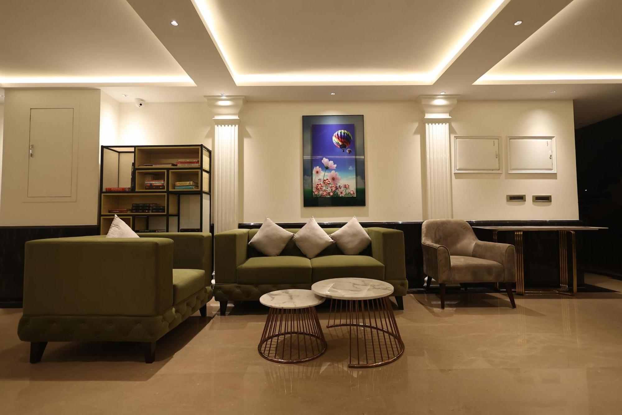 The Ramayana Hotel, Ayodhya Exteriör bild